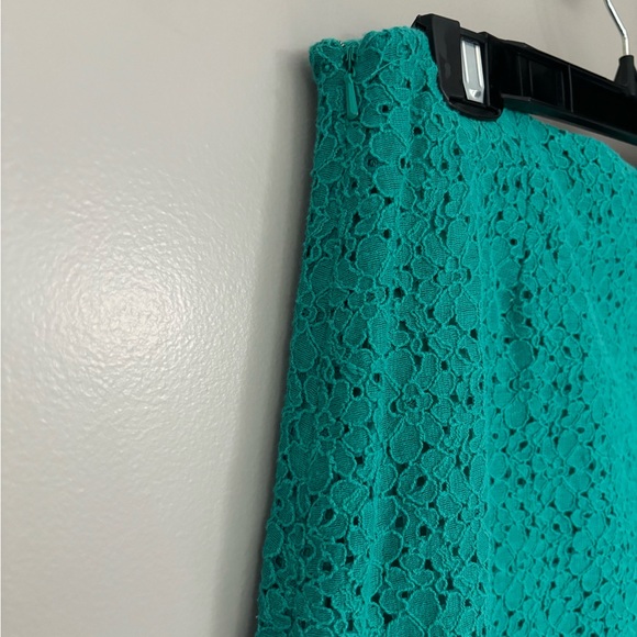 Brooks Brothers Knee-Length Skirt, Size 8. - Picture 5 of 7